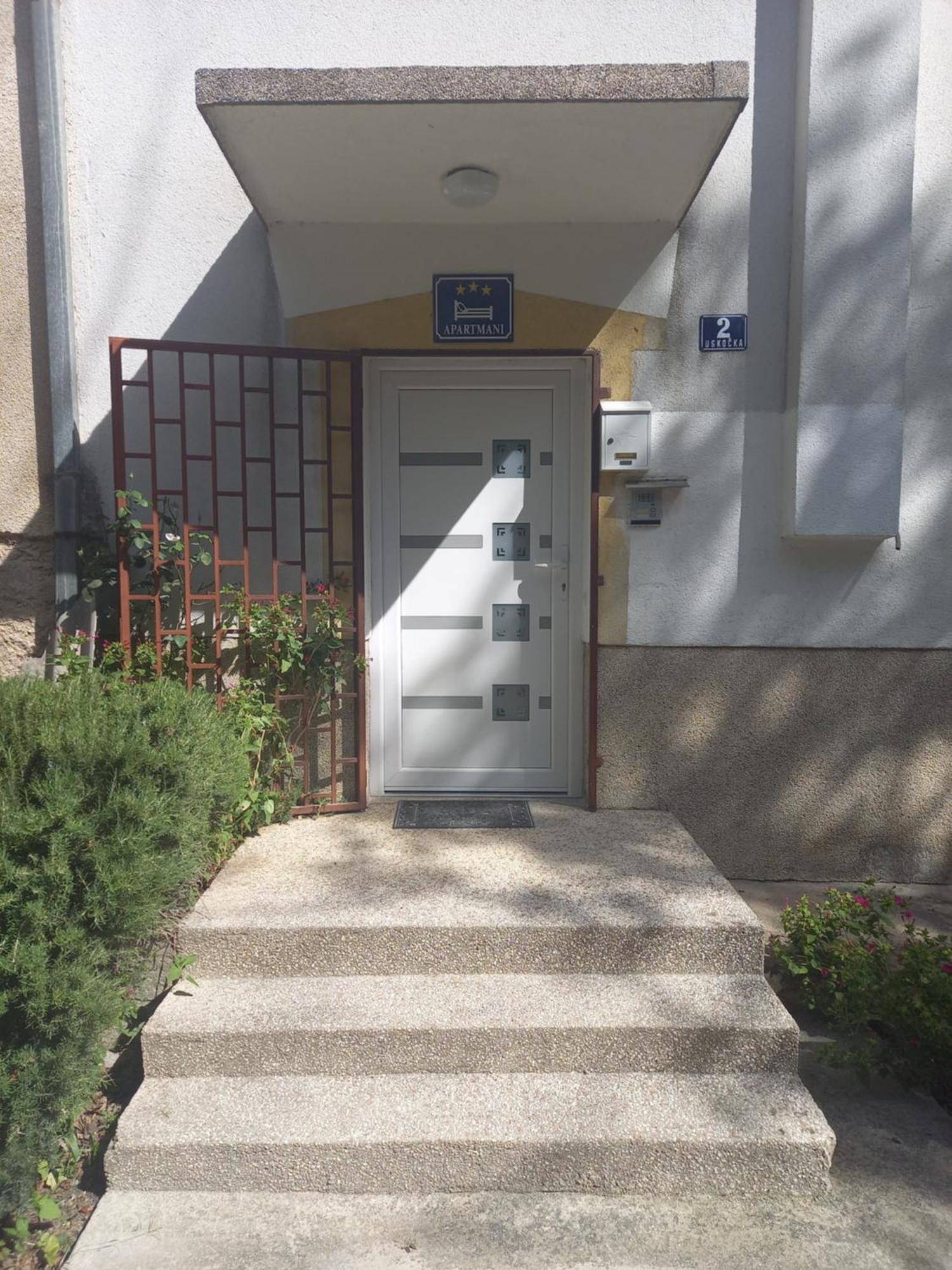Apartment Central Knin Zewnętrze zdjęcie